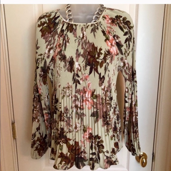 𝅺KAARI Blue Floral Top Brown Multi Color Lovely Mint NWT - Picture 4 of 8